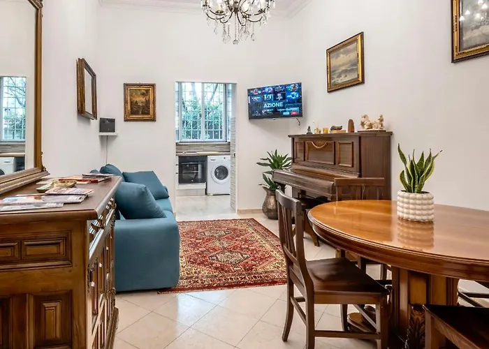 Exquilia Home & Garden